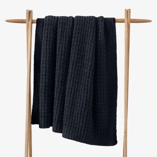 Snug Waffle Throw Black 1